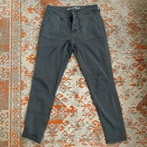 Army green button fly skinny pants, size 6.